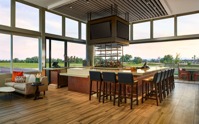 Hyatt Place Peña Station/Denver Airport