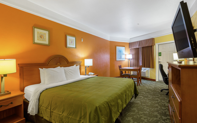 Quality Inn & Suites Galveston - Beachfront