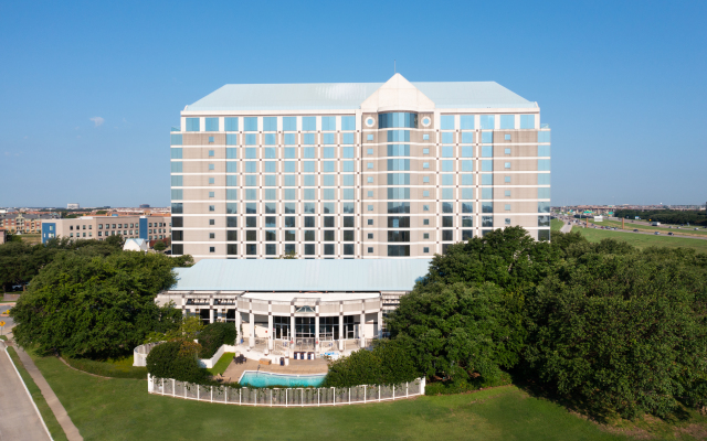 Renaissance Dallas North Hotel