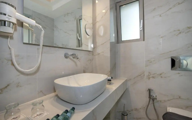 Vantaris Luxury Beach Resort