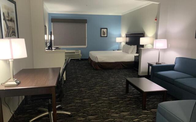 Best Western Plus Lake Worth Inn & Suites