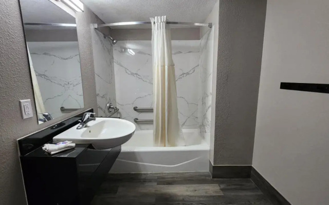 Motel 6 Houston, TX - Medical Center/NRG Stadium