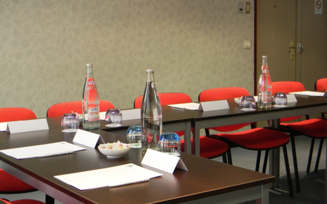 Holiday Inn Paris - Montmartre by IHG
