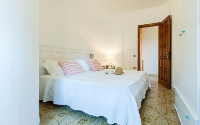 Spazioso Appartamento al Mare con Giardino