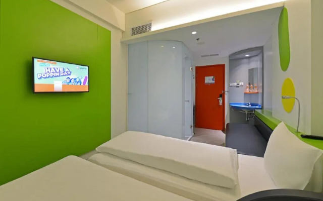 POP! Hotel Solo