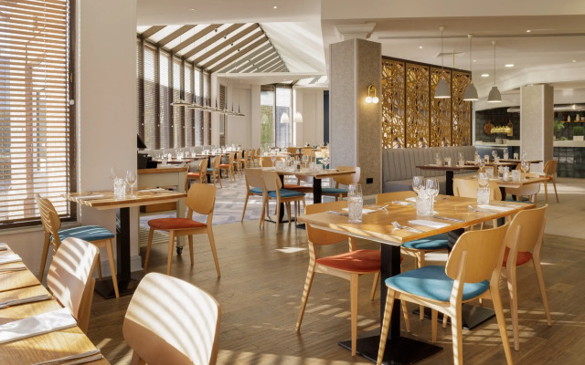 DoubleTree by Hilton Manchester Airport