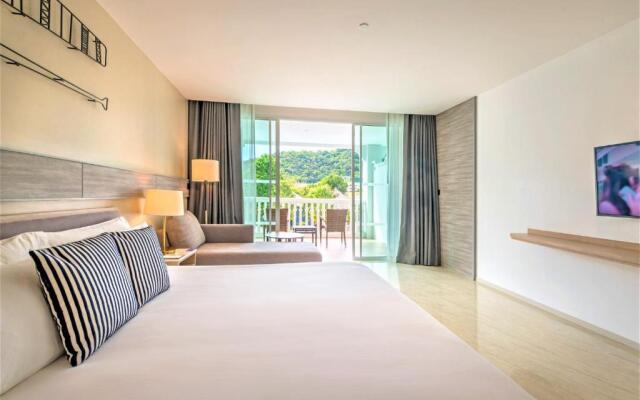 Centara Ao Nang Beach Resort and Spa Krabi Hotel