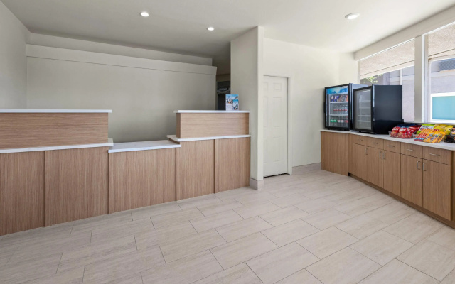 Ramada by Wyndham Merced