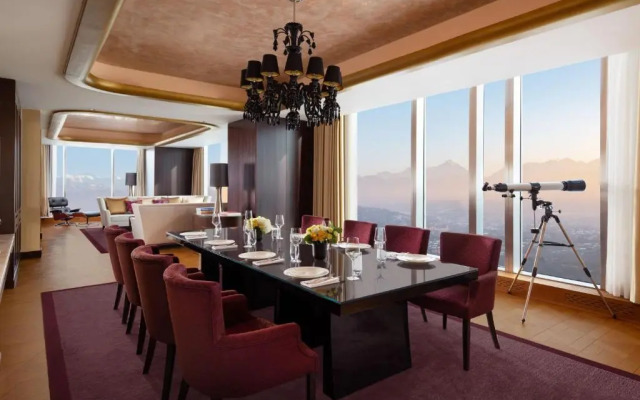 Отель The Ritz-carlton, Almaty