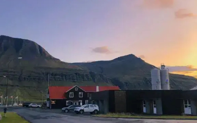 Hotel Austur