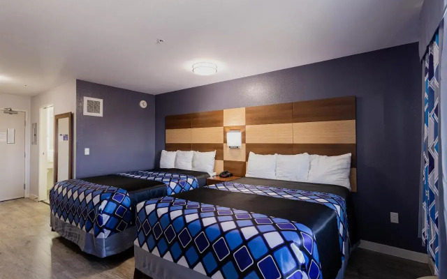 Coratel Inn and Suites By Jasper Saint Paul Minneapolis Inver Grove Heights.