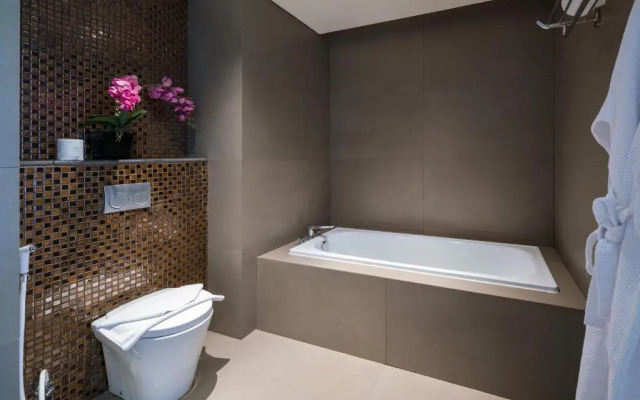 Luminor Hotel Legian Seminyak - Bali
