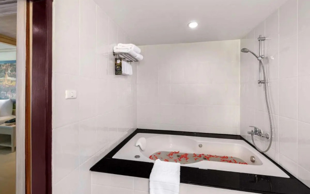 Novotel Phuket Resort Hotel