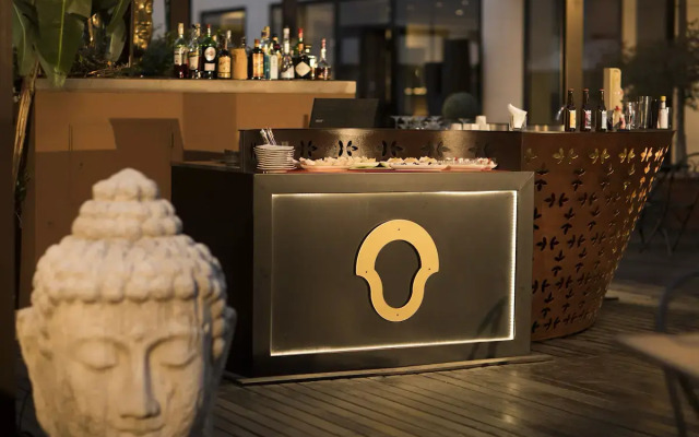 NEO Hotel