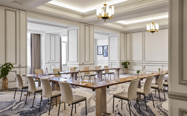 The Palace, a Luxury Collection Hotel