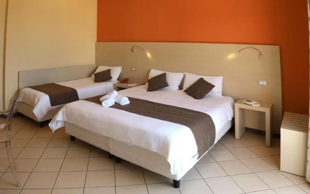 Janus Hotel