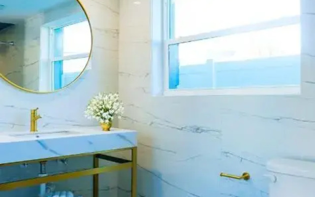 Ivory Sands Beach Suites