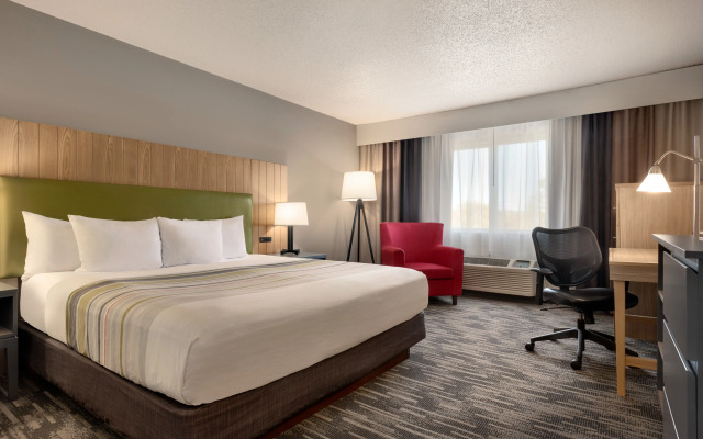 Country Inn & Suites by Radisson, Brookings, SD