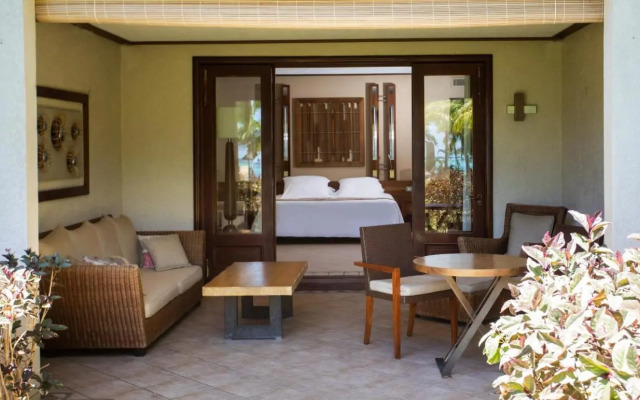 Paradis Beachcomber Golf Resort & Spa