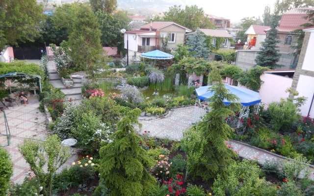 Villa Lira Guest House