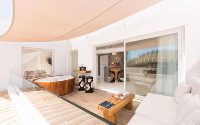 Ushuaïa Ibiza Beach Hotel - Adults Only