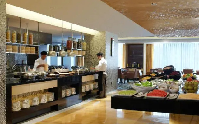Courtyard by Marriott Shanghai Central Hotel