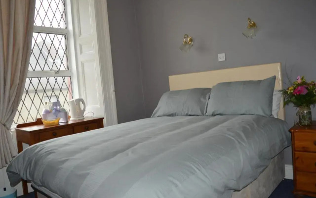 Maid Of Erin Guesthouse