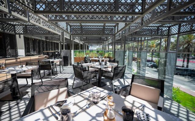 Al Bandar Rotana – Creek