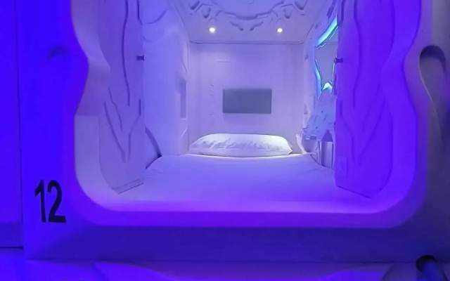 Capsule Inn Valencia Hostel