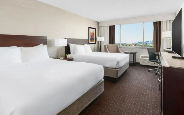 Crowne Plaza Phoenix Airport - PHX by IHG