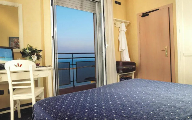 Hotel Mondial