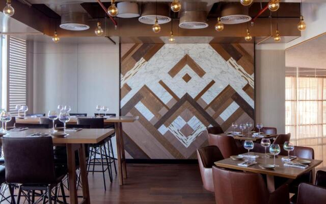 Staycae Paramount Sheikh Zayed