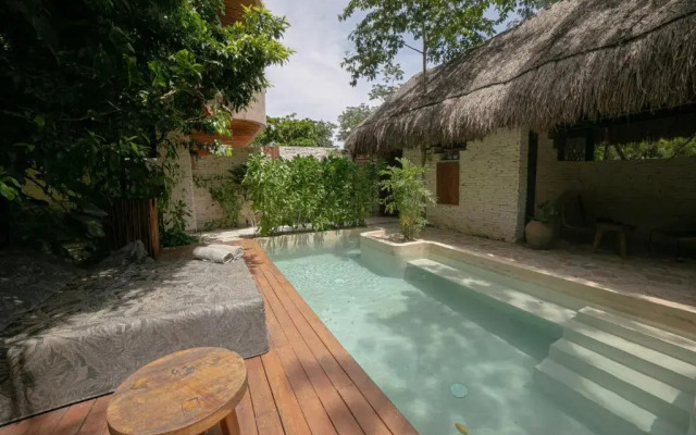 Zereno Luxury Boutique Hotel