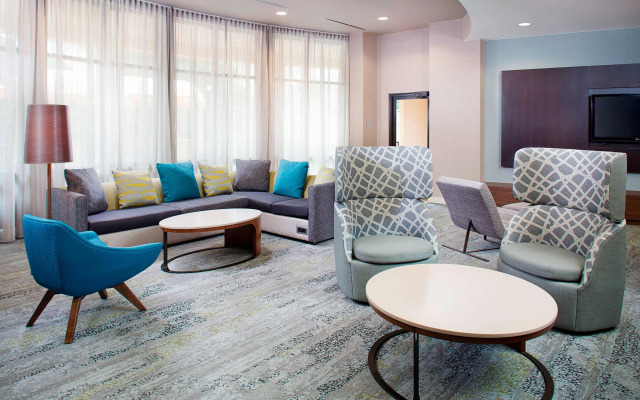 Courtyard by Marriott Roanoke Airport