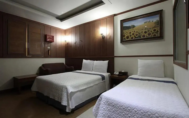 东大门伊芙琳酒店(The Evelyn Hotel Dongdaemun)