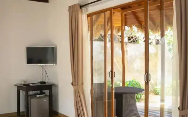 The Blue Lagoon Resort  Kalpitiya