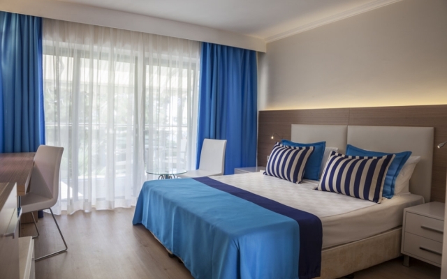 TT Hotels Pegasos World