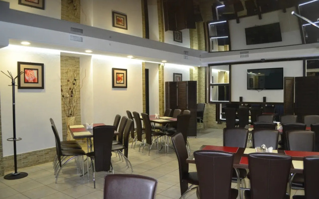 City Hotel