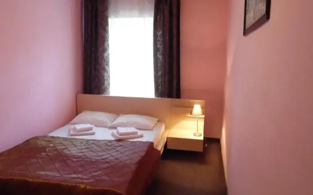 Vavilon Hotel