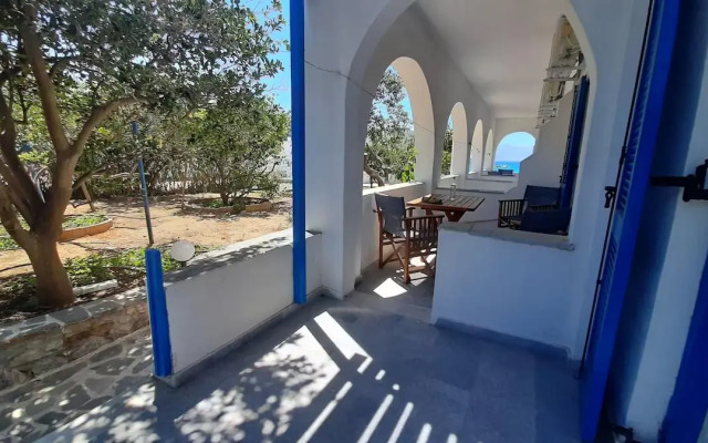 Agia Anna Hotel