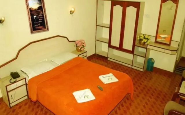 Royal Hotel
