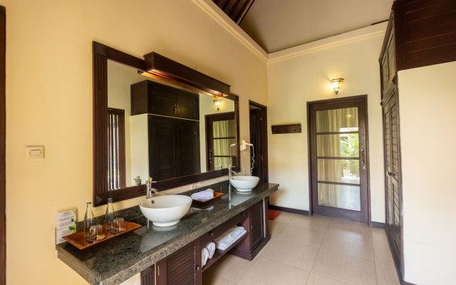 Amertha Bali Villas Beach Front Resort and Spa