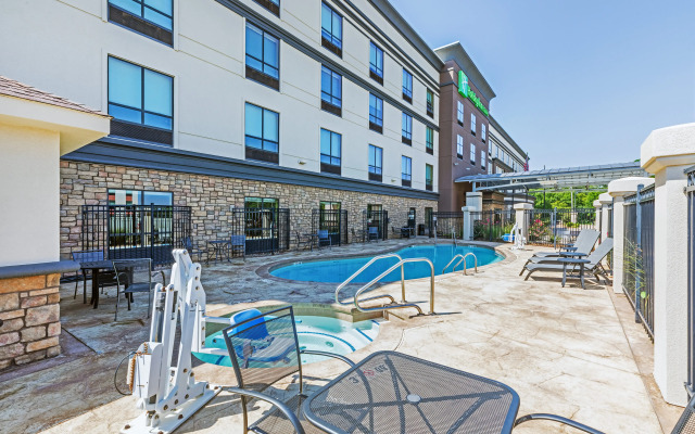 Holiday Inn Stillwater - University West by IHG