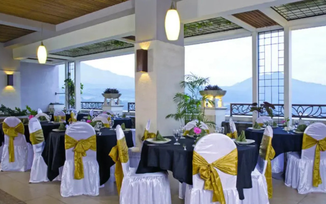 Hotel Le Beringin
