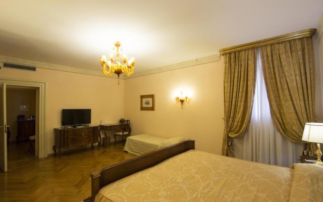 Villa Fenaroli Palace Hotel