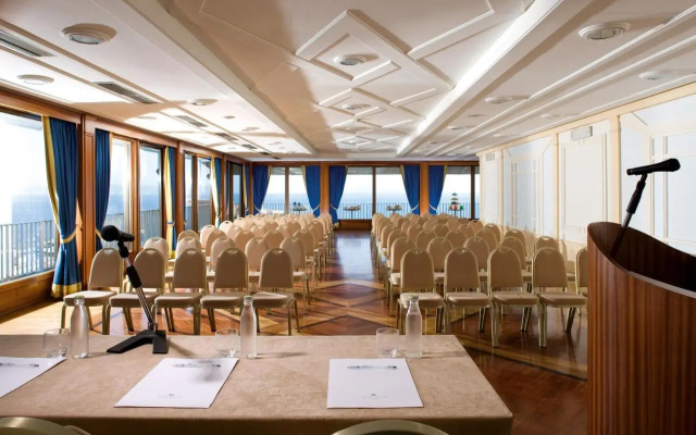 Royal Continental Hotel Naples