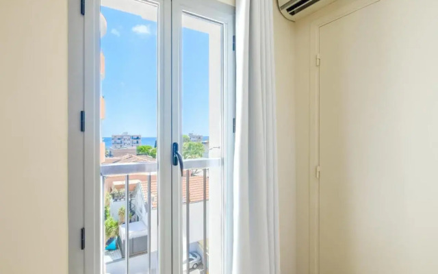 B&B HOTEL Antibes Juan-les-Pins