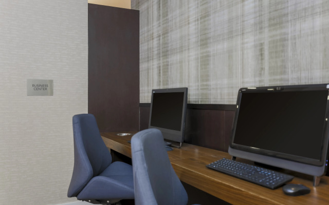 Courtyard by Marriott Tampa Brandon