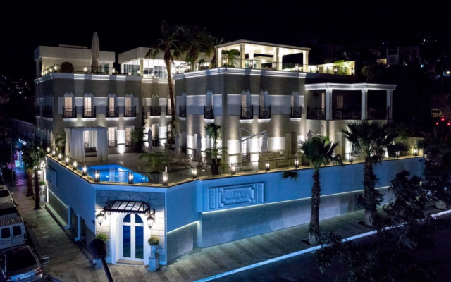 Ena Boutique Hotel & Residences