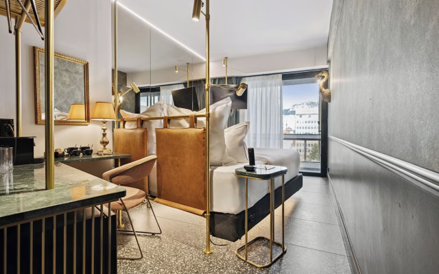Отель Skylark, Athens